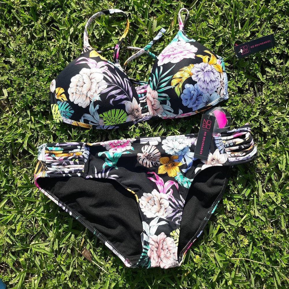 NOBO No Boundaries Swim Suit bikini NWT